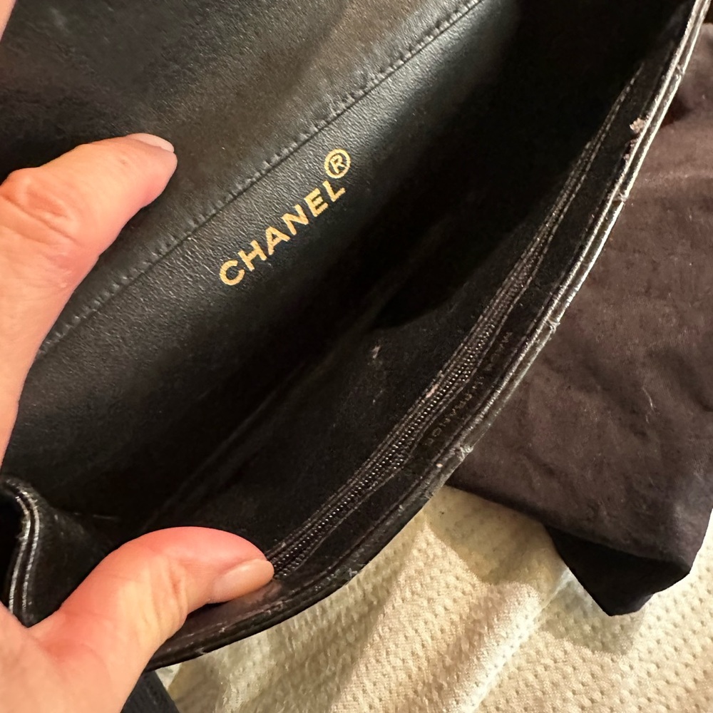 Authentic Chanel purse with authenticity card, and just bag. Purchased in 1996. - Picture 16 of 16